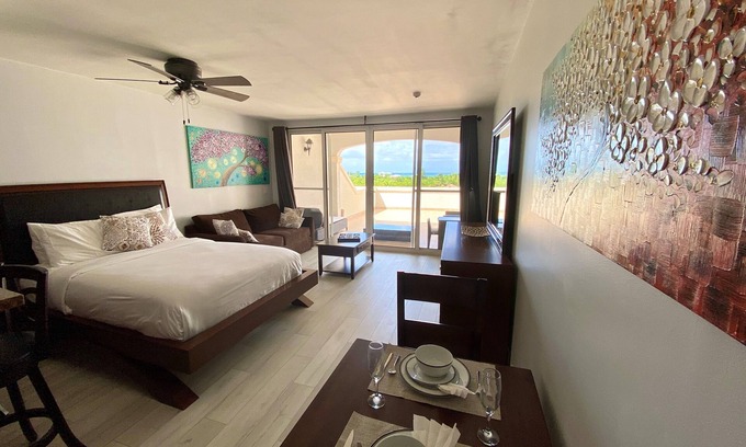 The Bight Condo | La Vista Azul Resort, Sea View Studio Apartment