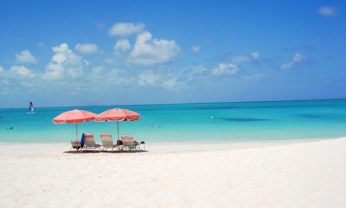 The Bight Condo | La Vista Azul Resort - Junior Suite