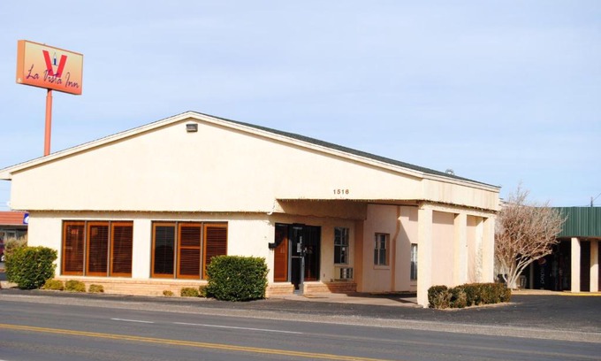 Clovis Hotel | La Vista Inn