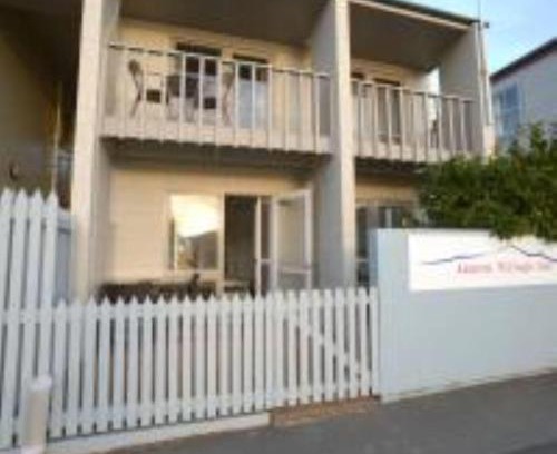 Akaroa Apartment | La Voyageur Waterfront Apartments by AVI