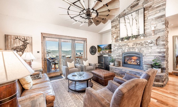 Park City Condo | *Labor Day Sale* Free Activities with every Stay—Book Now, Travel Anytime Through December 17th!