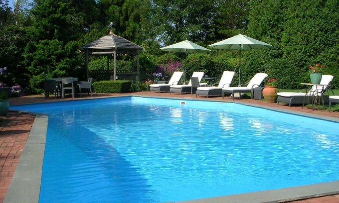 Water Mill House | LABOR DAY WEEK Special.Luxury Water Mill S.Mecox Bay/Pool/Dock/Fabulous Gardens