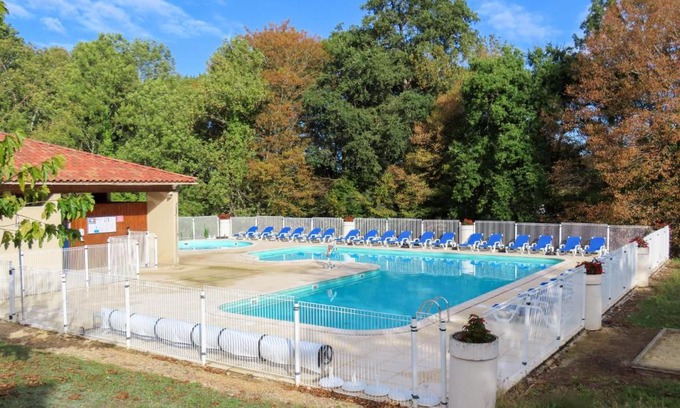 Lacapelle-Marival House | Lac Bleu 26