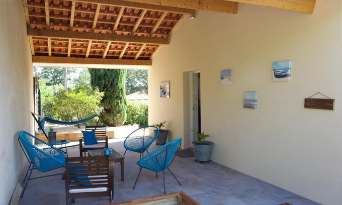 Peujard House | LACADUCEE
