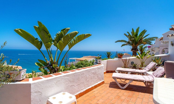 Urbanizacion Ladera del Mar Villa | Ladera del Mar 32 by Casasol