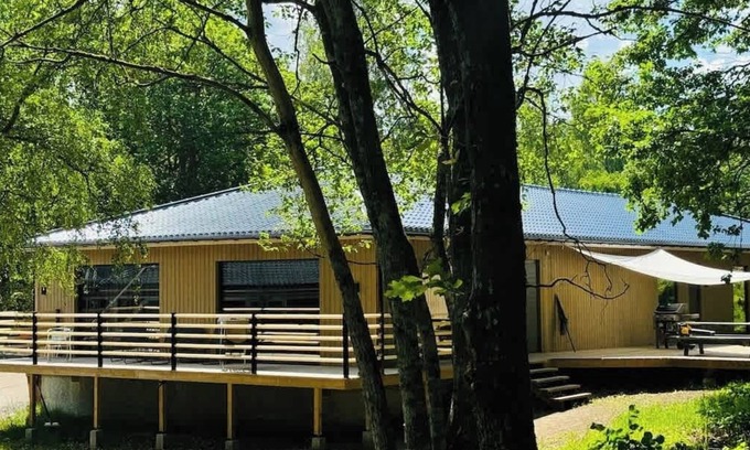 Floda Villa | Ladhus I - Fancy Nature Hill Home with Jetty