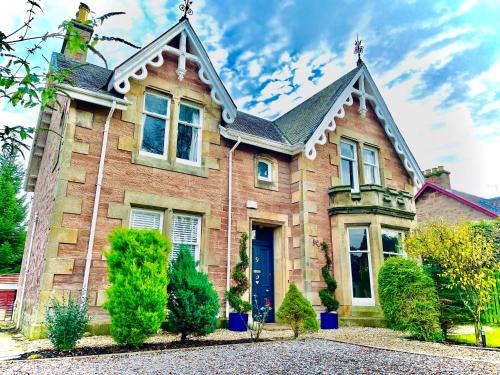 Inverness Villa | Ladies Lodge Inverness