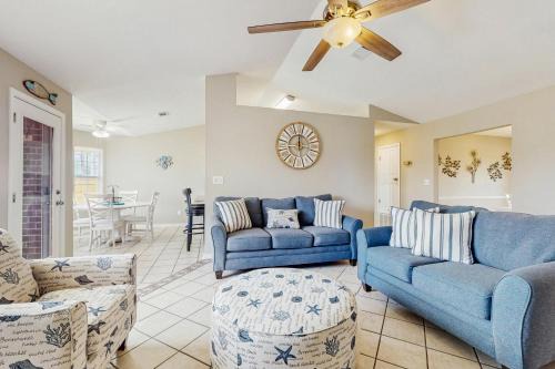 Navarre House | Ladybug Retreat