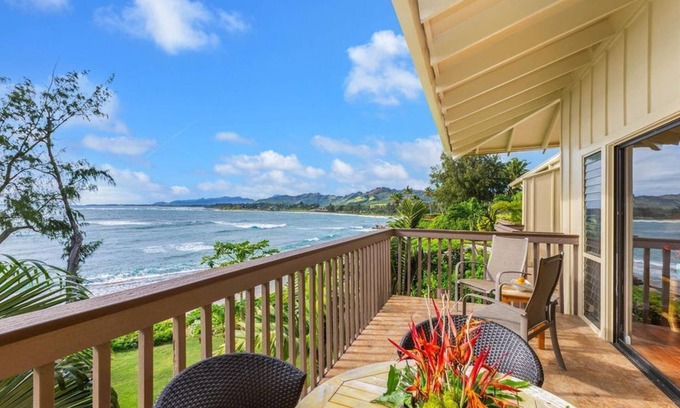 Wailua Condo | Lae Nani 535 - Spectacular Beach Front - Quiet and Private with Bedroom AC & WD