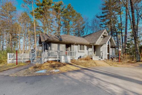 Hazelhurst House | Laeser Lakehome