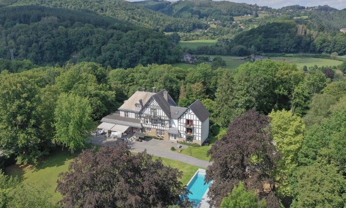Pepinster Hotel | Lafarques