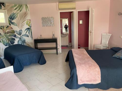 Neuville-de-Poitou Bed & Breakfast | Lagalerne