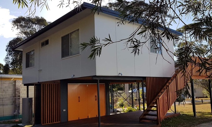 Bendalong House | Lago located in North Bendalong