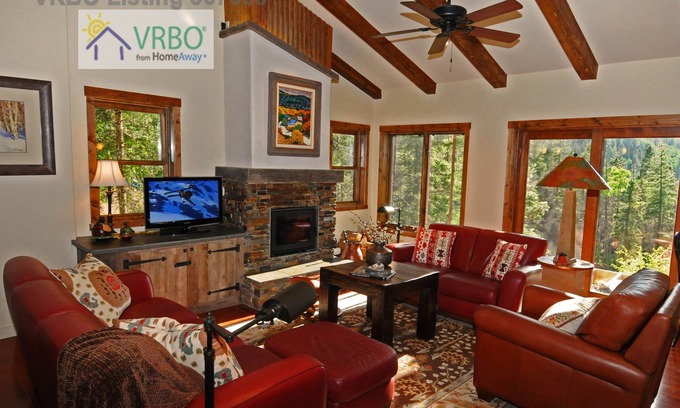 Taos Ski Valley House | Laid-Back Luxury Chalet, great location near Pioneer beginner lift
