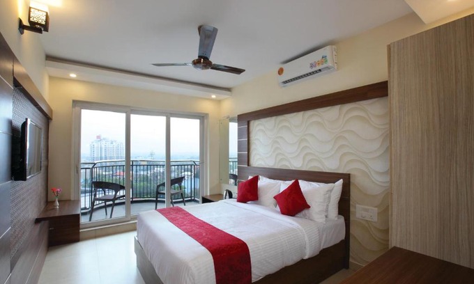Edapalli Hotel | Laimar Suites
