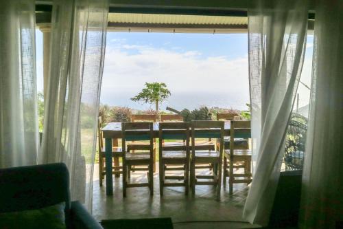Grande Montagne House | Lakaz Roussette - Large 4BR Villa with King Beds