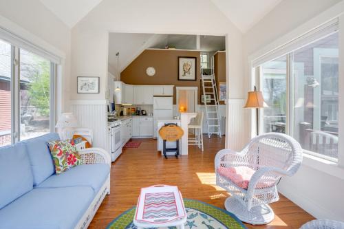 Summer Village House | Lake Access and Pools Sun-Soaked Westford Cottage!