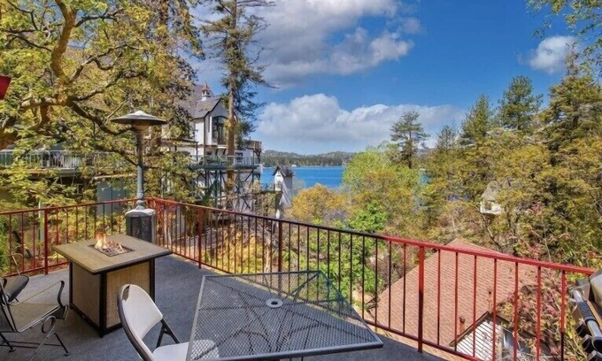 Cedar Glen Cabin | Lake Arrowhead Lakefront Cabin! Sunset views, swim, beach concerts & outlets.