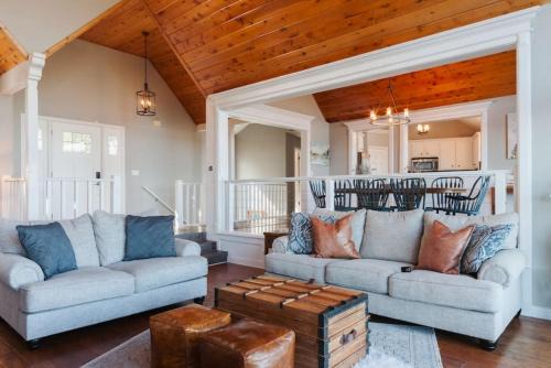 Lake Arrowhead House | Lake Arrowhead Matterhorn Views