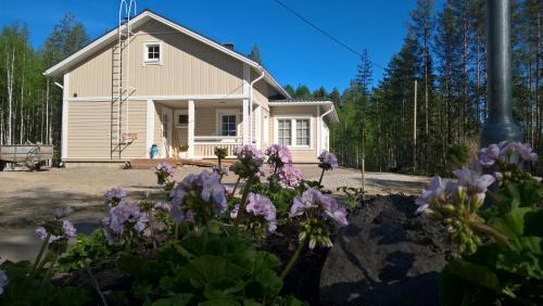 Koli National Park Ski Chalet | Lake Cottage Koivuniemi