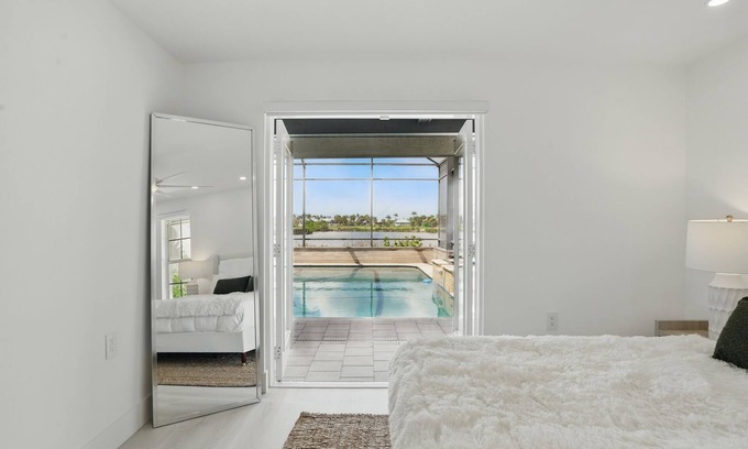 Beachview Country Club Estates House | Lake front Island Oasis with Private Pool & Bike to Beach – Sanibel Retreat