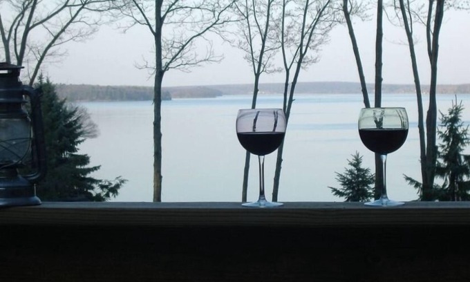 Lakeville House | Lake Front Wallenpaupack;nless than 300 paces is the private gravel beach!