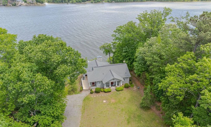 Wise House | Lake Gaston Main Lake Home, expansive view and water toys!