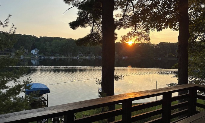 Harrison Cabin | Lake George Lakefront Rental