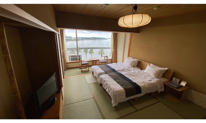 Kanzanjicho Hotel | Lake Hamana view Guest room Japanese bed type /Hamamatsu Shizuoka