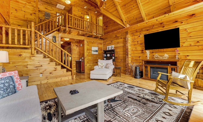 Fair Play Cabin | Lake Hartwell Home w/Game Room: 21 Mi to Clemson!