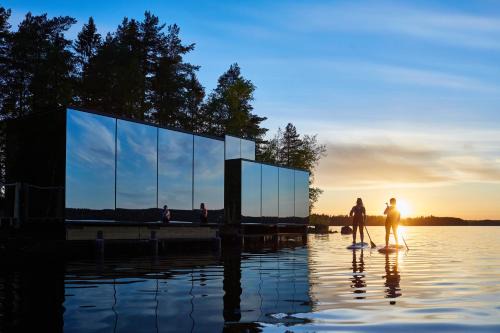 Asikkala Hotel | Lake Hotel Lehmonkärki - Haasi Mirror Houses