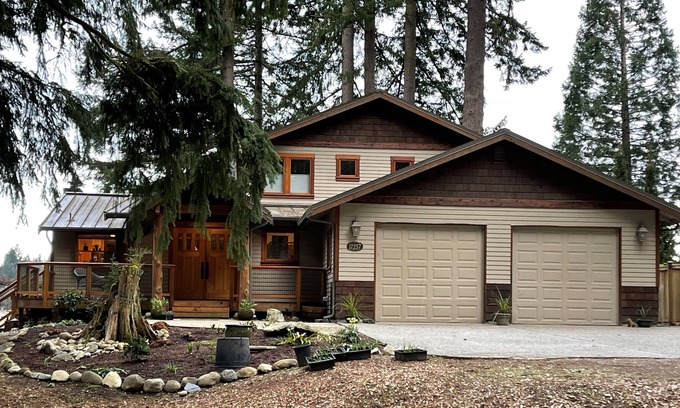 Woodinville House | Lake House - Picturesque & Peaceful