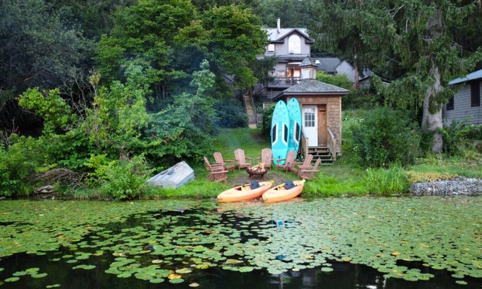 Cortland House | Lake House, Sauna, Game Room, Kayak, Paddleboard