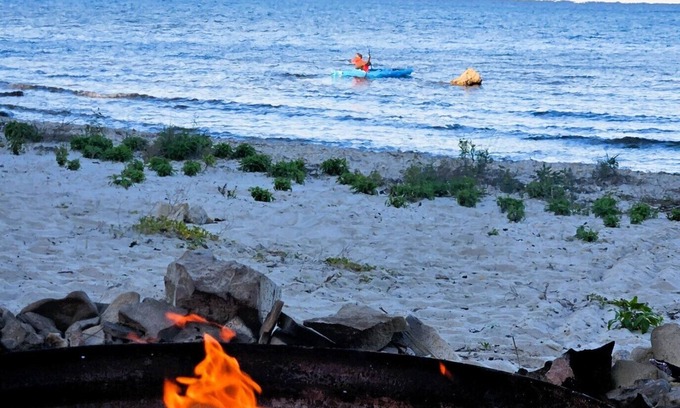 St Ignace House | Lake Huron Beachfront Home~Mackinac Island Views!