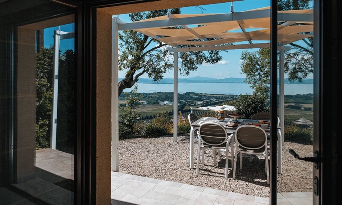 Passignano sul Trasimeno Apartment | Lake View Apartment- Martyrdom Room, Sofa Bed, Kitchen, Porch