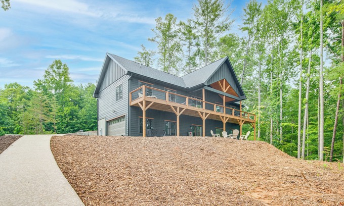 The Arbor House | Lake James Retreat w/Private Multi-Level Dock