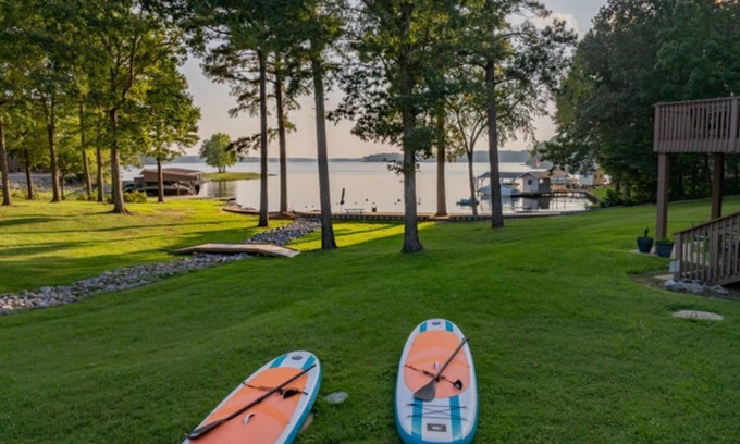 Henrico House | Lake Life is the BEST Life! Formally "Livin The Dream"