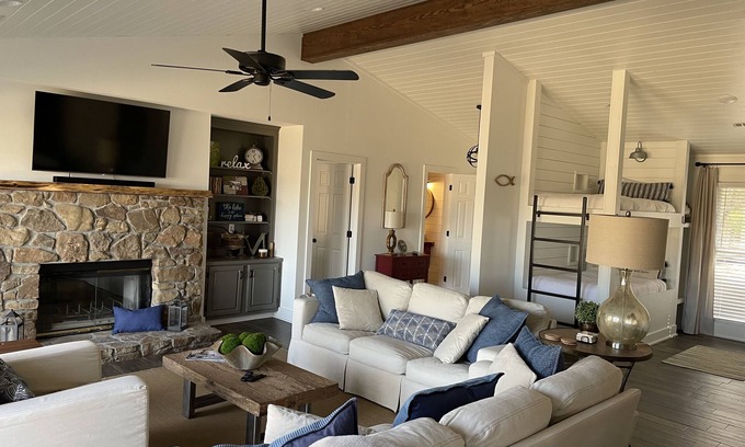 Dadeville House | Lake Martin Home -Close to Auburn University