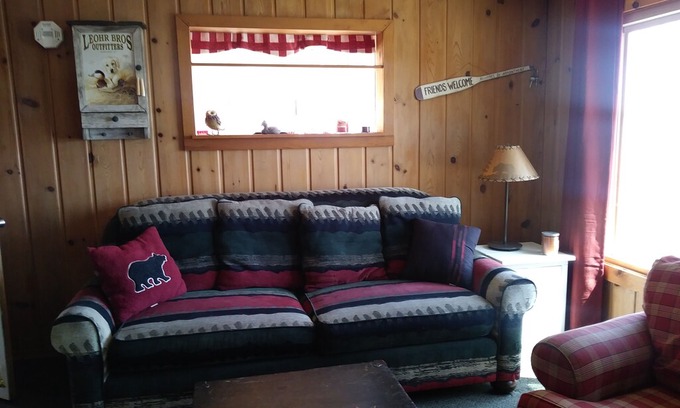 Mora Cabin | Lake Memories on Knife Lake, MN