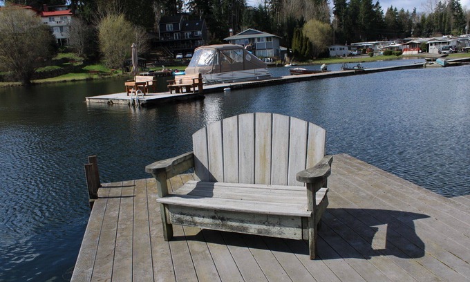 Covington House | Lake Meridian Mid-Century charmer 25 mins to SEA/TAC