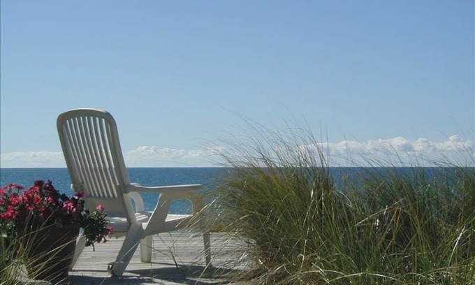 Shelby Cottage | Lake Michigan Cottage with Private Beach
