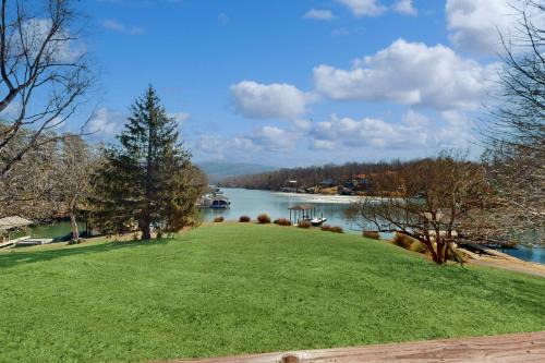 Huddleston House | Lake My Day