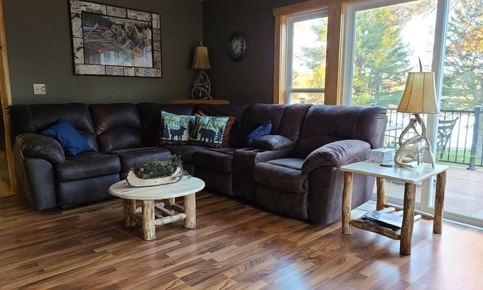 Tomahawk House | Lake Nokomis lake home - Tomahawk, WI