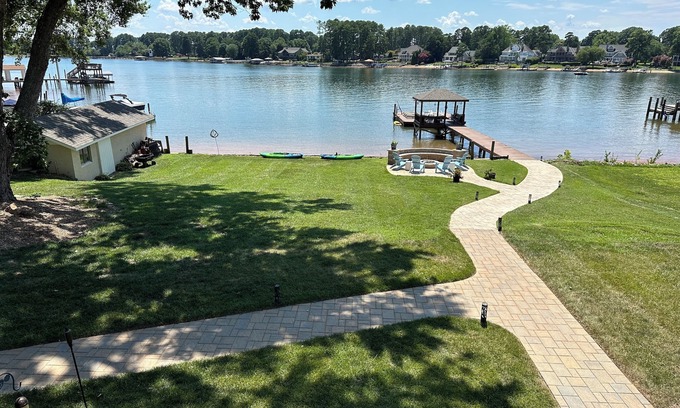 Mayhew House | Lake Norman lake front retreat - lower unit, pet friendly.