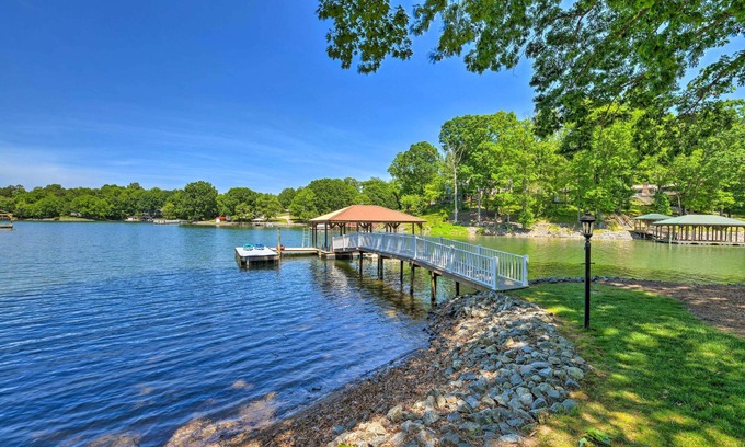 Mooresville House | Lake Norman Retreat w/Dock ~ 1 Mi to Marina!