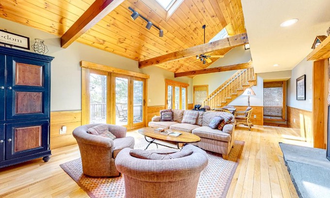 Freedom House | Lake Ossipee Family Home