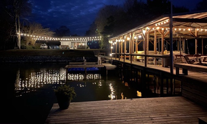 Ferriday Cottage | Lake St. John Getaway