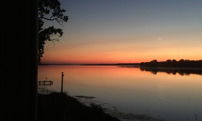 Alburg Cottage | Lake Sunrise Cottage on Lake Champlain