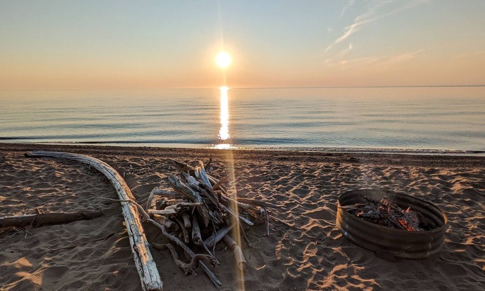 Ontonagon House | Lake Superior Beach with Porcupine Mountain Views