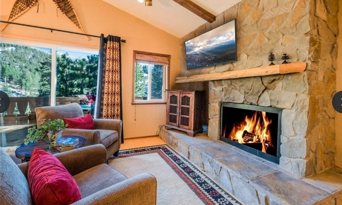 Incline Village Cabin | Lake Tahoe Retreat with Hot Tub & Sauna ⭐️⭐️⭐️⭐️⭐️